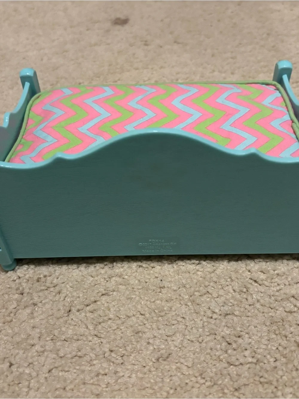 American Girl Dog Sofa Blue Frame 2017 with Pink, Aqua, Lime Chevron Mattress